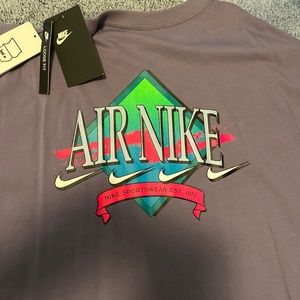 AIR Nike MENS Loose Fit T SHIRT